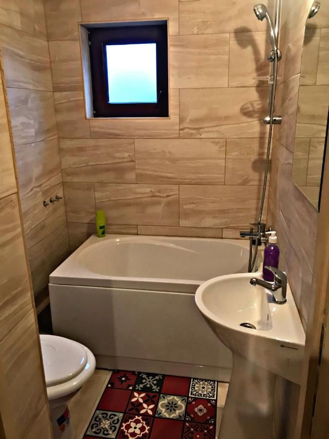 La Curtea Veche Apartman Oláhlápos Kültér fotó