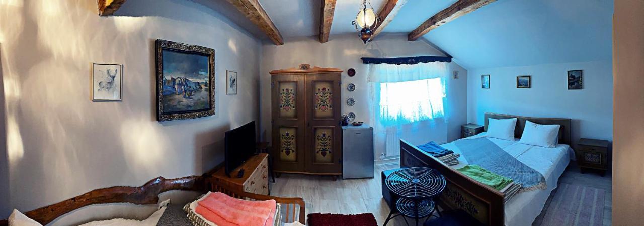 La Curtea Veche Apartman Oláhlápos Kültér fotó