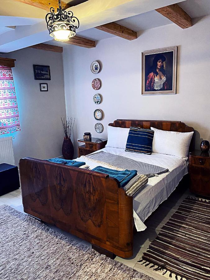 La Curtea Veche Apartman Oláhlápos Kültér fotó