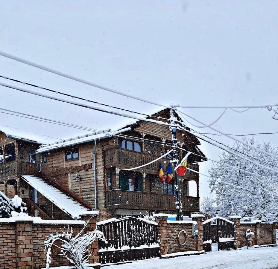 La Curtea Veche Apartman Oláhlápos Kültér fotó